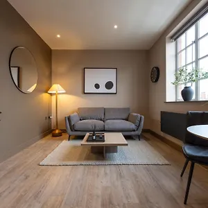 Headrow Lofts Apartment